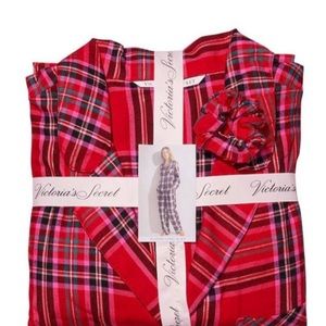 Victoria’s Secret Flannel Long PJ Set